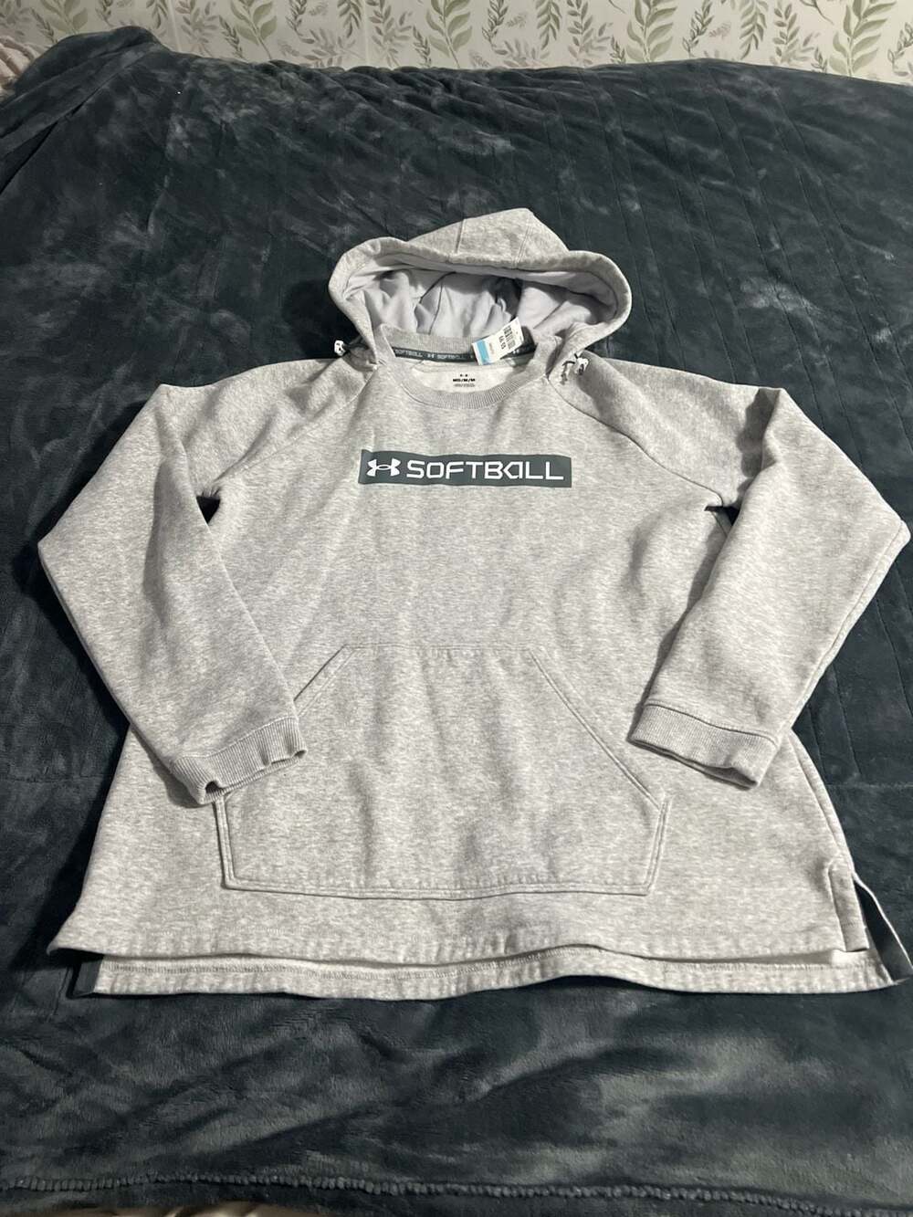 Under Armour Women's Rival Fleece Softball Hoodie Gray size Medium